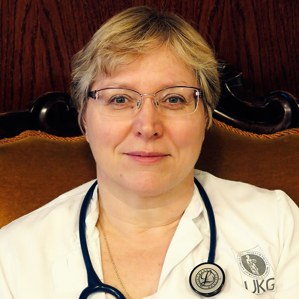 Dr. Kurutz Andrea